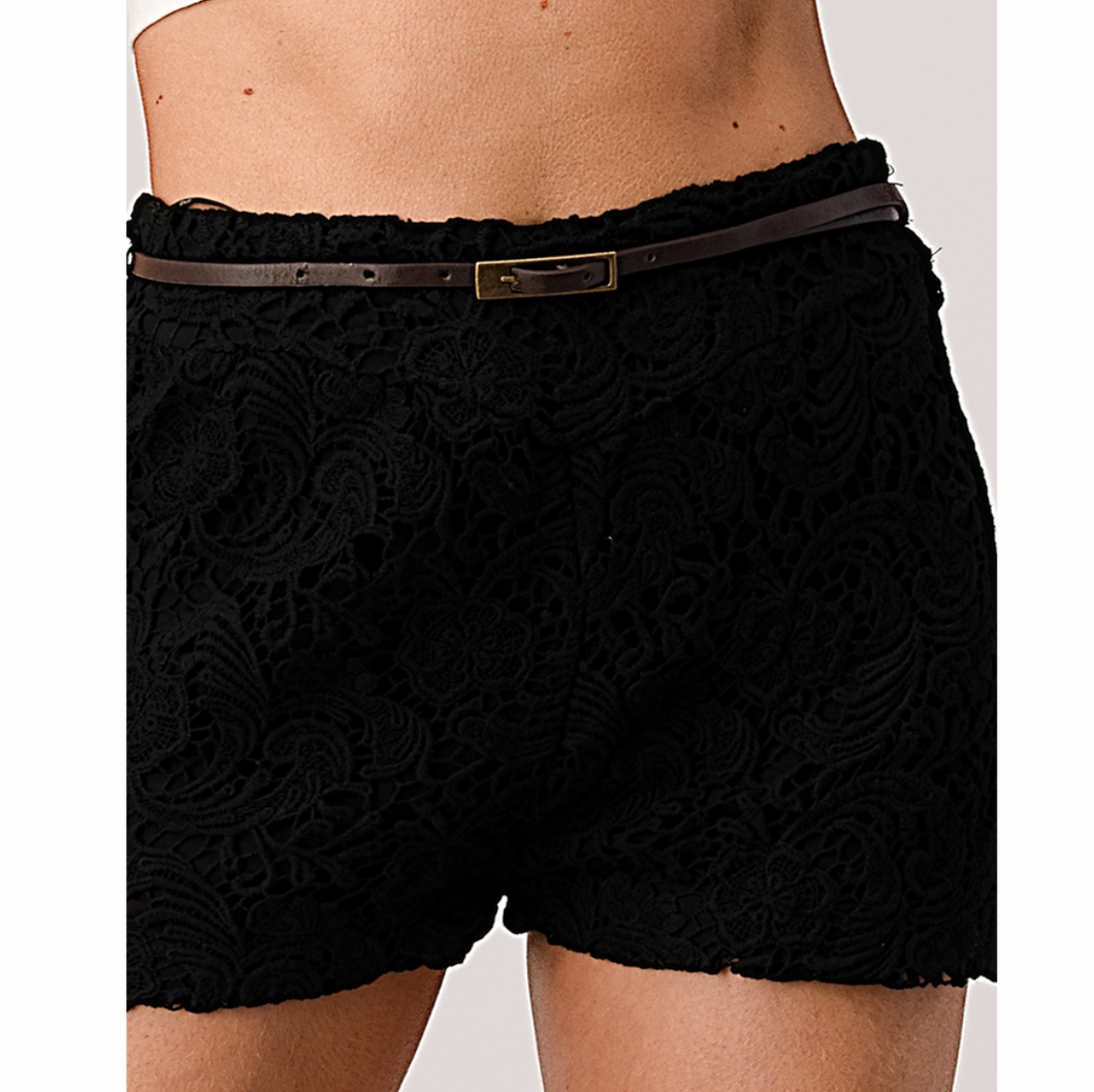 Fully Lined Shorts In Crochet Lace - BLACK